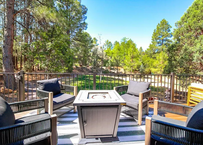 Outdoor Oasis W/ Fire Pit & Grill! Torreon Escape Holiday home