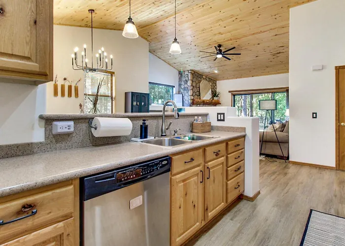 Outdoor Oasis W/ Fire Pit & Grill! Torreon Escape *