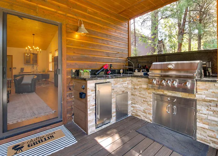 Outdoor Oasis W/ Fire Pit & Grill! Torreon Escape *