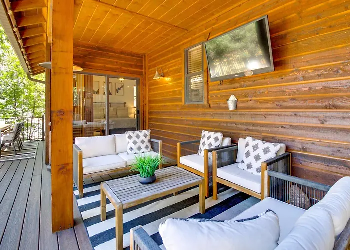Outdoor Oasis W/ Fire Pit & Grill! Torreon Escape *